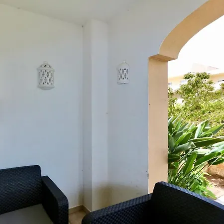 Moura Patio By Cleverdetails In Vilamoura