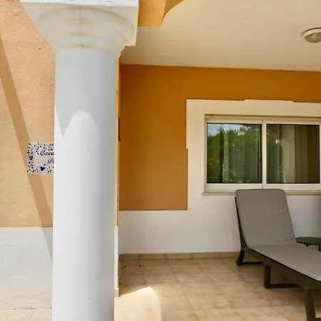 Moura Patio By Cleverdetails In Apartment Vilamoura