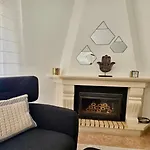 Moura Patio By Cleverdetails In 아파트 *